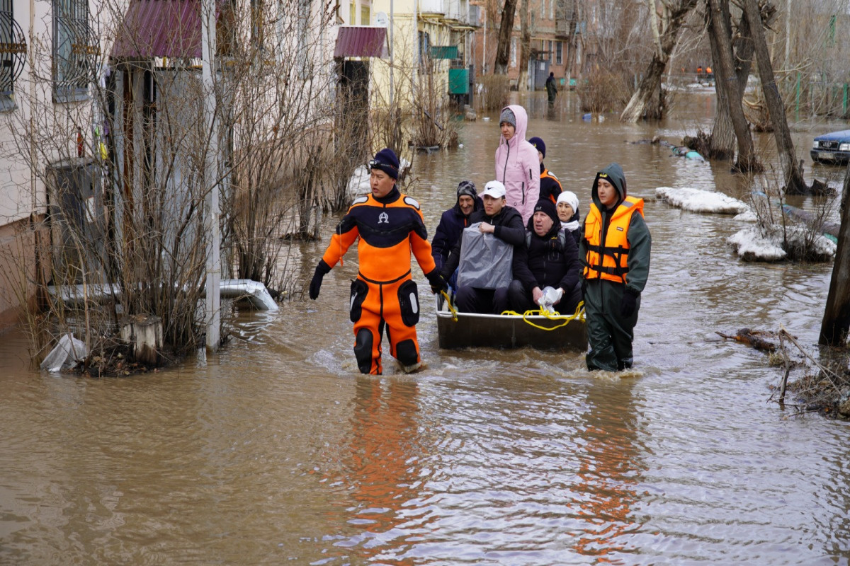 В Казахстане из-за паводков эвакуировали более 10 тыс. человек
