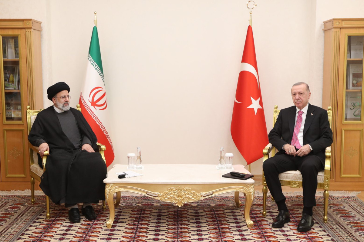 Состоялся телефонный разговор президентов Ирана и Турции