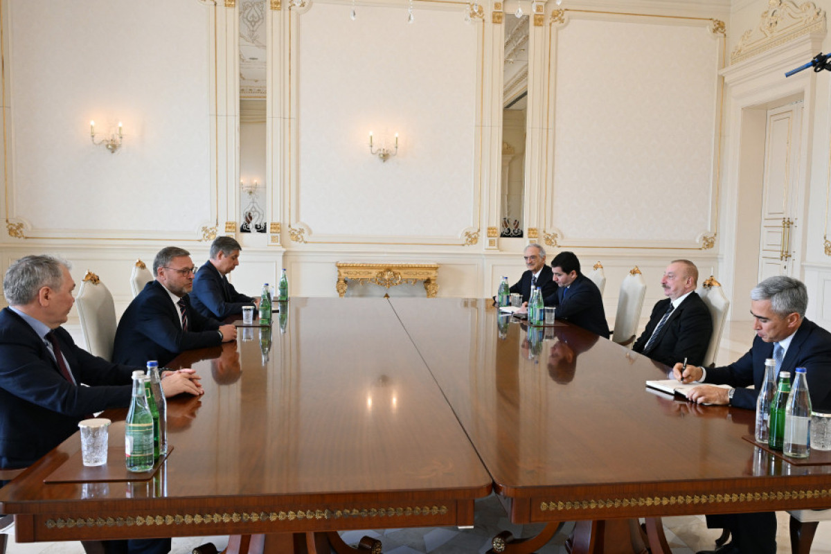 Президент Азербайджана принял заместителя председателя Совета Федерации и председателя комитета Госдумы России