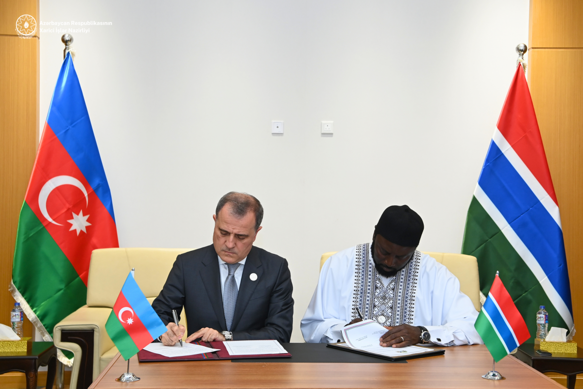 Азербайджан и Гамбия отменяют визовый режим для владельцев дипломатических паспортов-ФОТО 