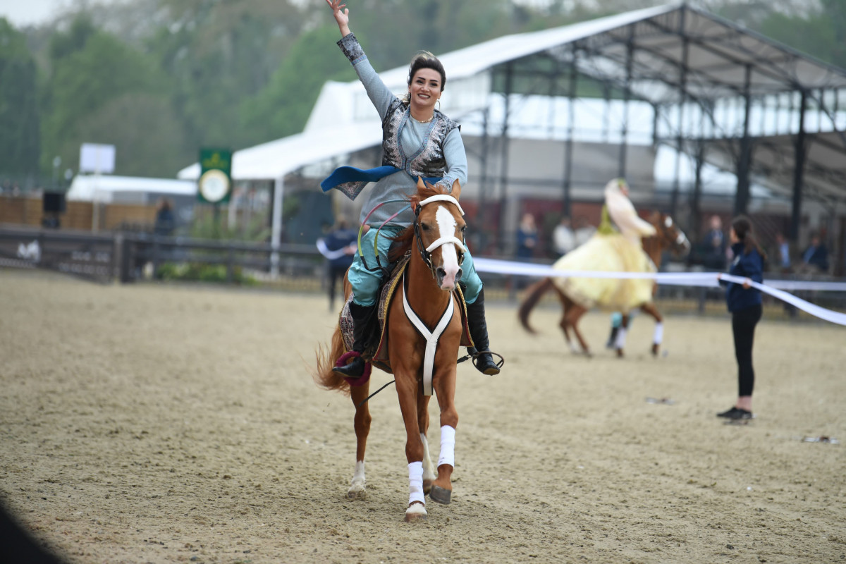 Карабахские скакуны успешно выступили в Виндзорском королевском конном шоу в Британии -ВИДЕО 