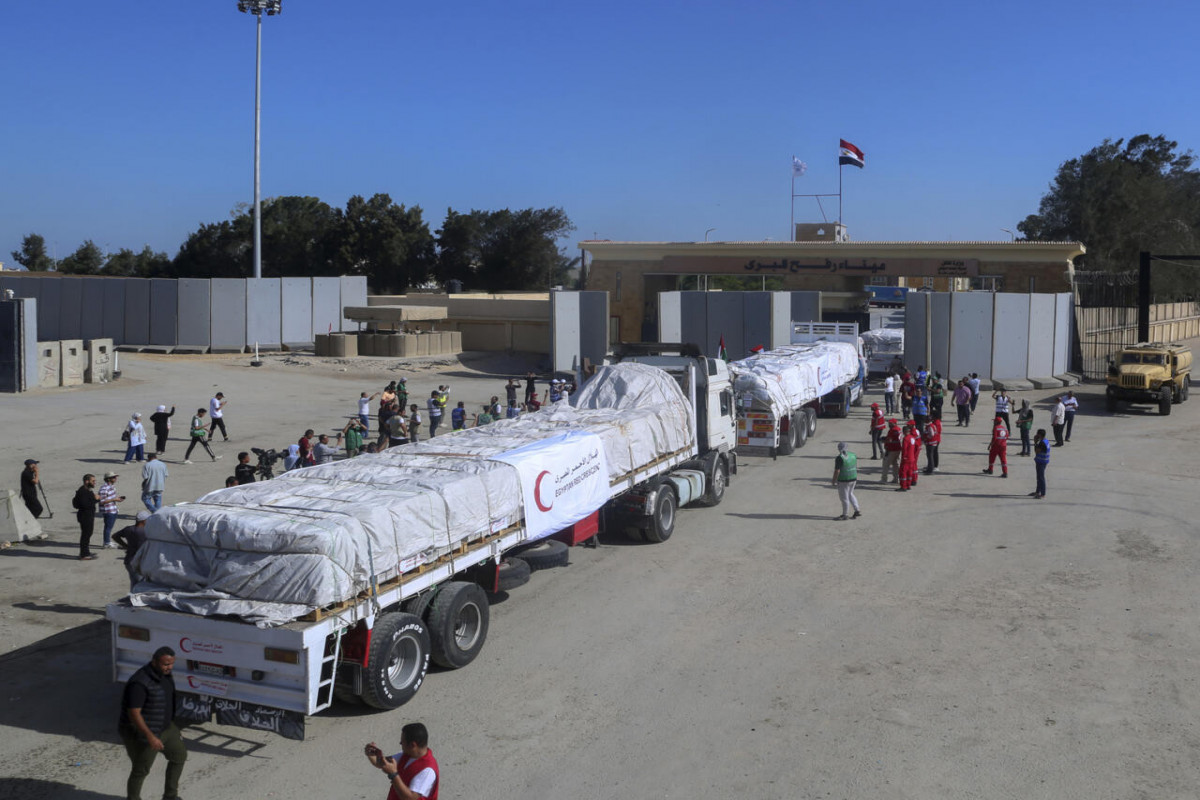 СМИ: проект соглашения по Газе предполагает проход 600 грузовиков с гумпомощью ежедневно