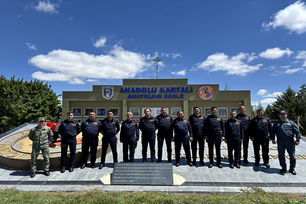 Азербайджанские парашютисты участвуют в международных поисково-спасательных учениях в Конье-ВИДЕО 