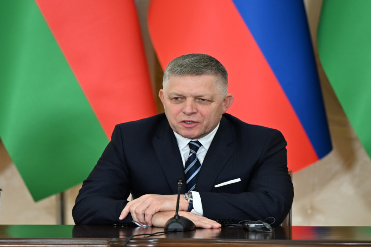 Фицо: Словакия готова быть мостом между Азербайджаном и Европой