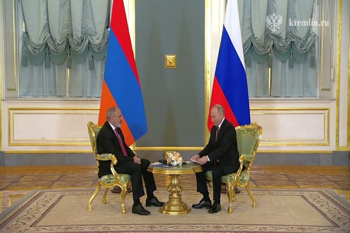 Путин предложил Пашиняну обсудить за закрытыми дверями вопросы безопасности в регионе