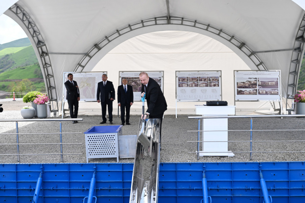 Президент Азербайджана заложил фундамент поселка Туршсу в Шушинском районе-ОБНОВЛЕНО 