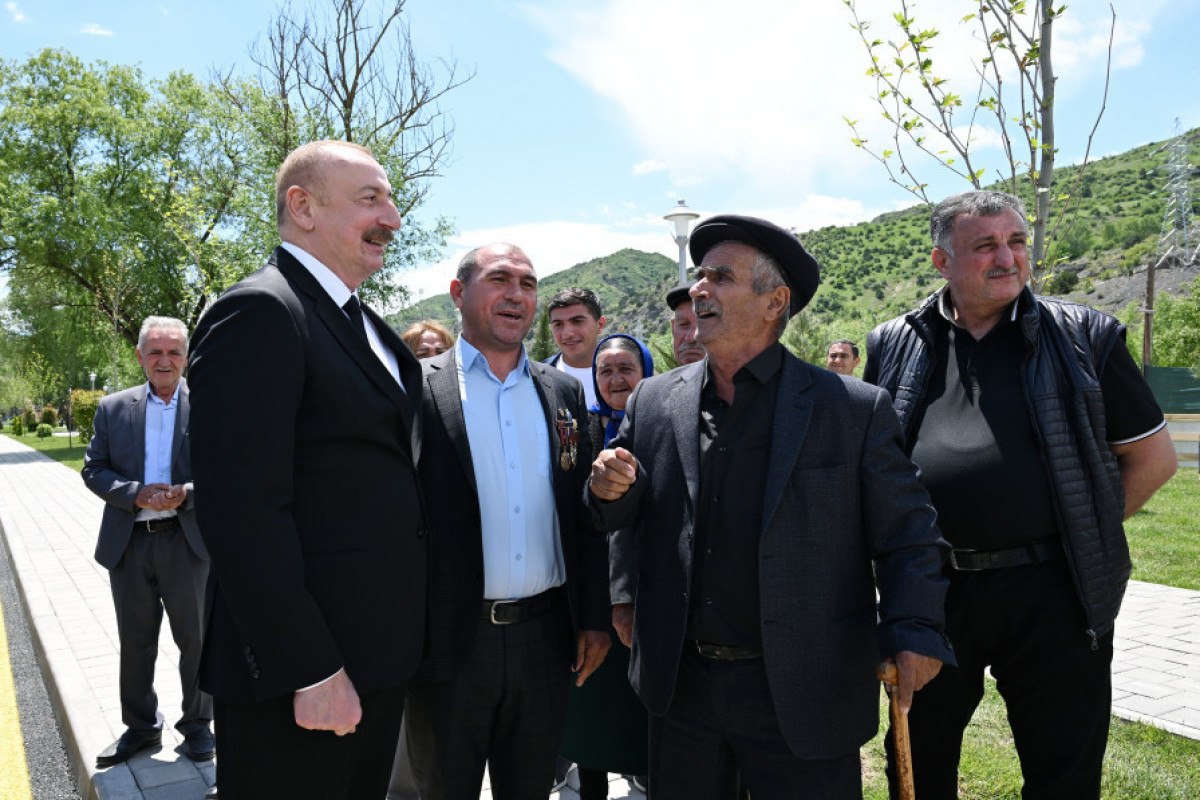 Президент Азербайджана встретился с жителями, переселившимися в село Сус Лачинского района, принял участие в открытии малых ГЭС-ОБНОВЛЕНО 