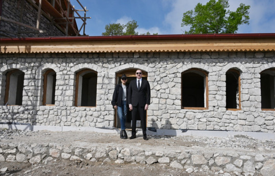 Президент и первая леди ознакомились с реставрационными работами в доме-музее Узеира Гаджибейли в Шуше -ОБНОВЛЕНО 
