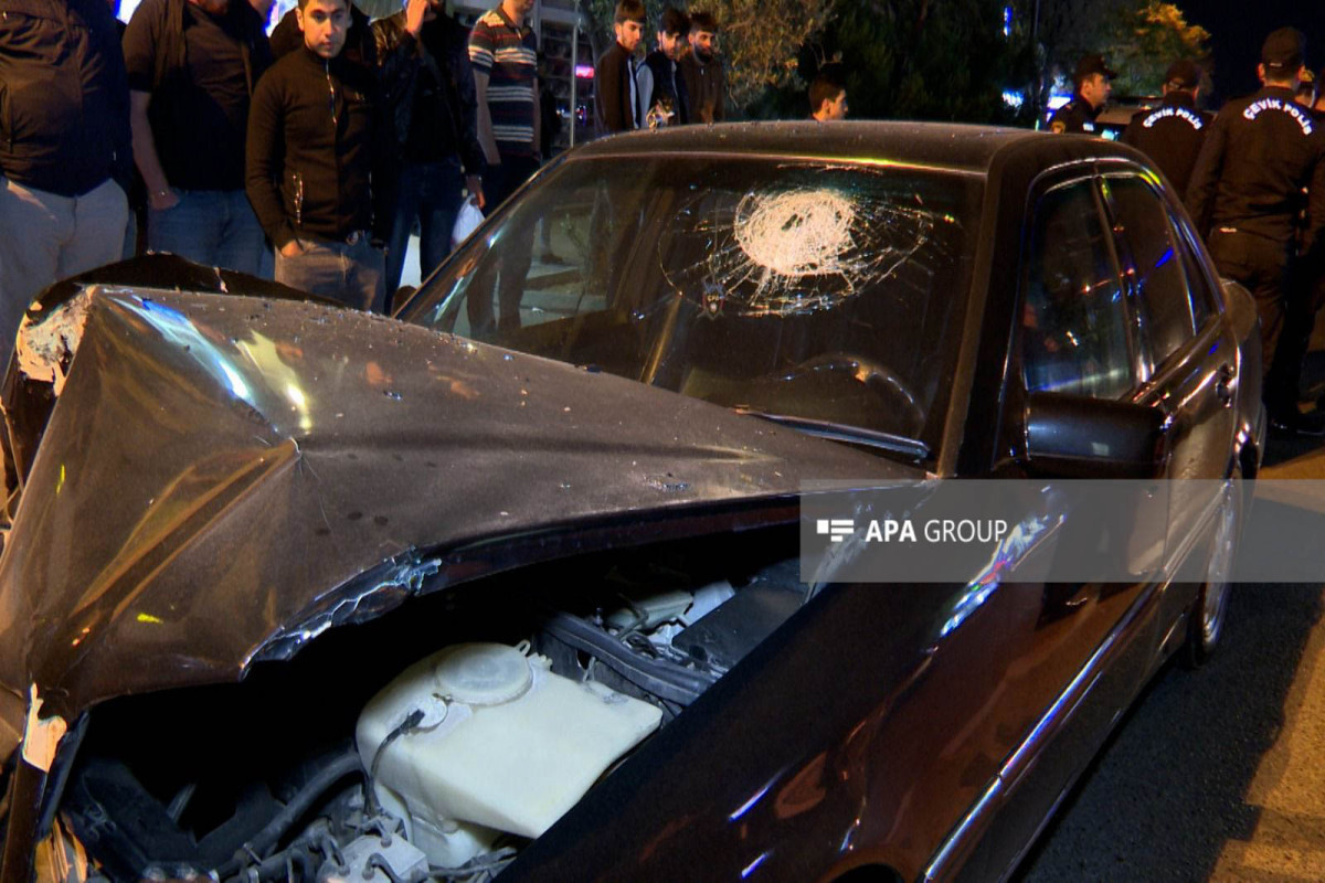 В Баку столкнулись два автомобиля, есть пострадавший-ФОТО