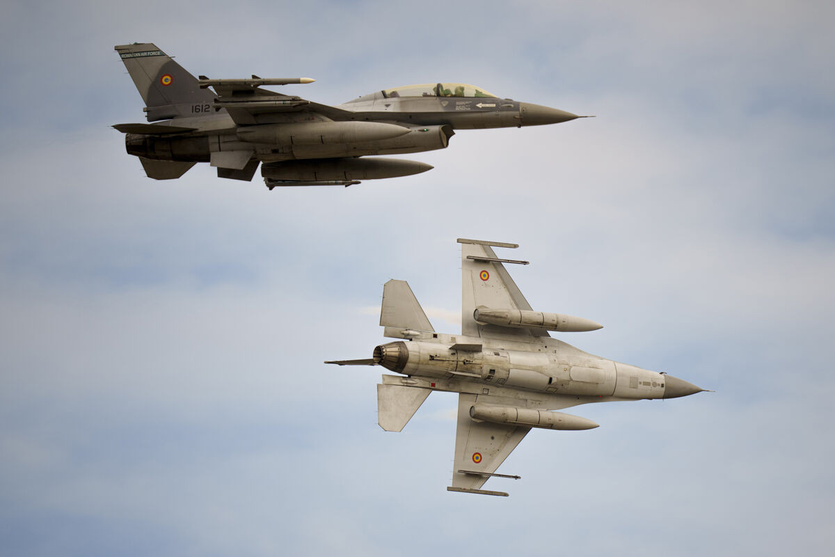 Дания пообещала Украине F-16 в воздухе через месяц