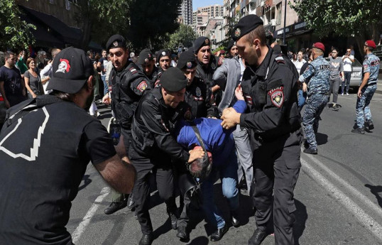 Электоральная демократия: Почему Запад по-разному реагирует на насилие полиции в ходе акций в Тбилиси и Ереване? - АНАЛИТИКА 