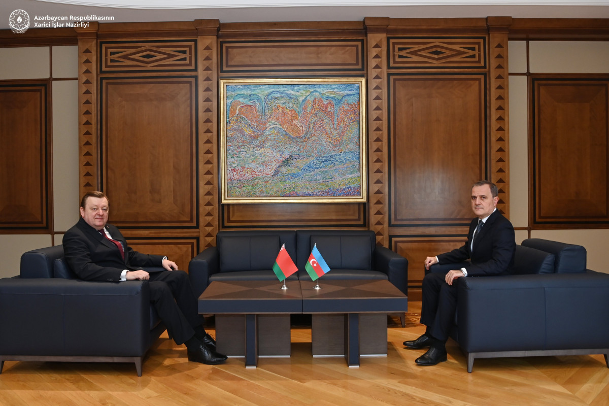 В Баку проходит встреча глав МИД Азербайджана и Беларуси