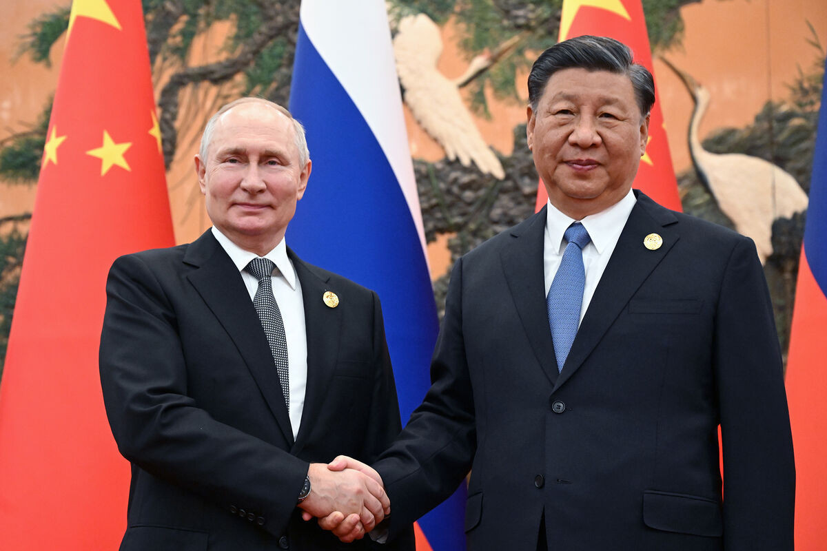 Песков: Путин и Си Цзиньпин в неформальной обстановке обсудили Украину