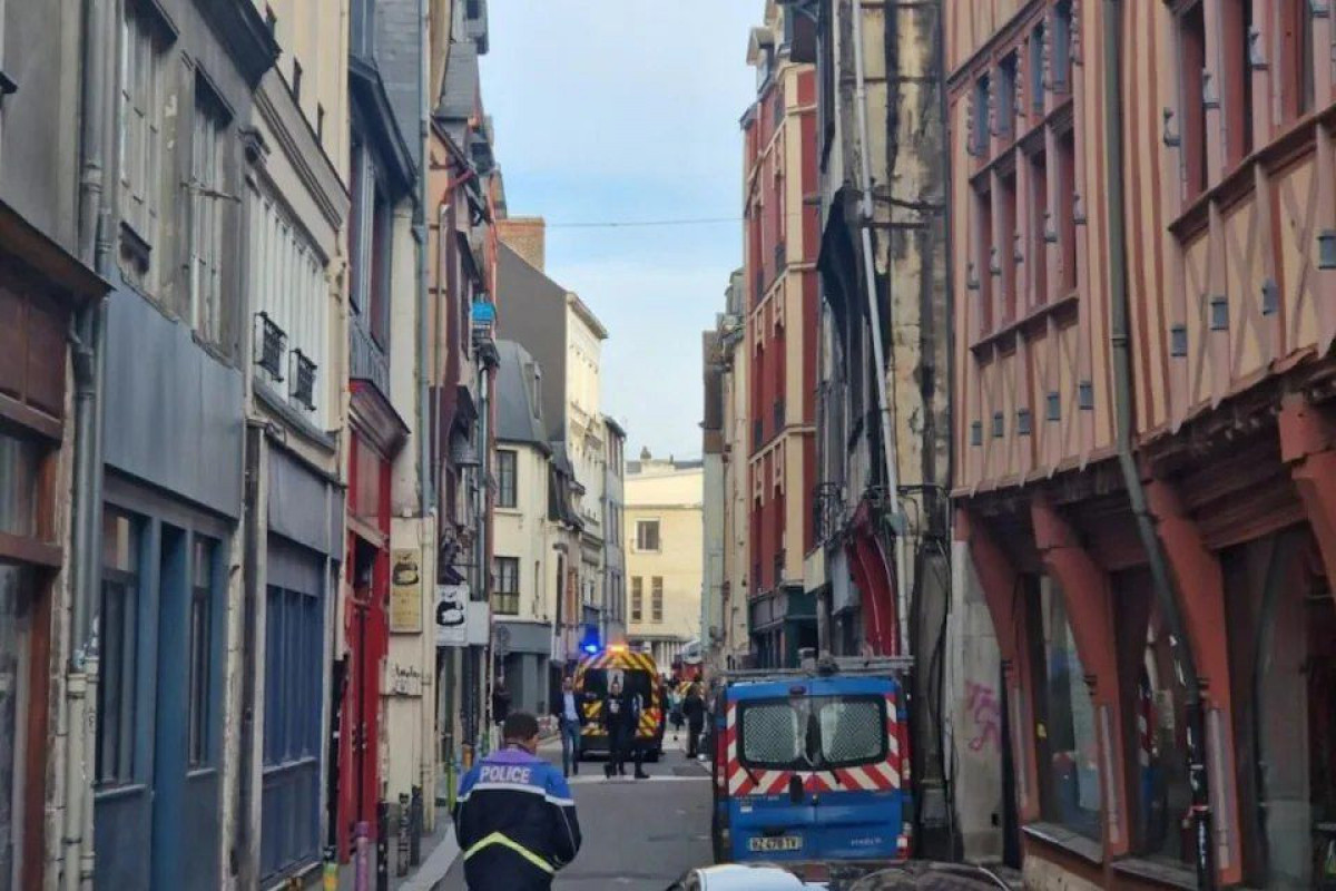 Во Франции полицейские застрелили человека, пытавшегося поджечь синагогу