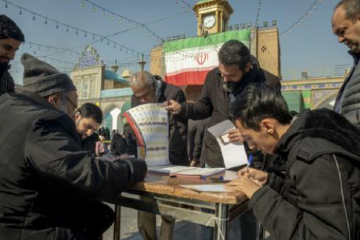 В Иране внеочередные президентские выборы могут быть проведены 28 июня
