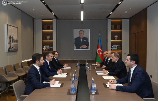 Глава МИД Азербайджана встретился с новым послом Италии