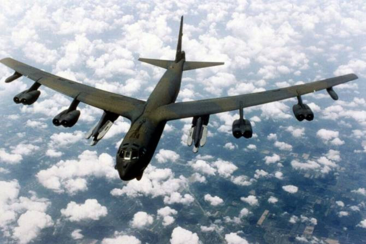 Пентагон: США перебросили в Великобританию два стратегических бомбардировщика B-52