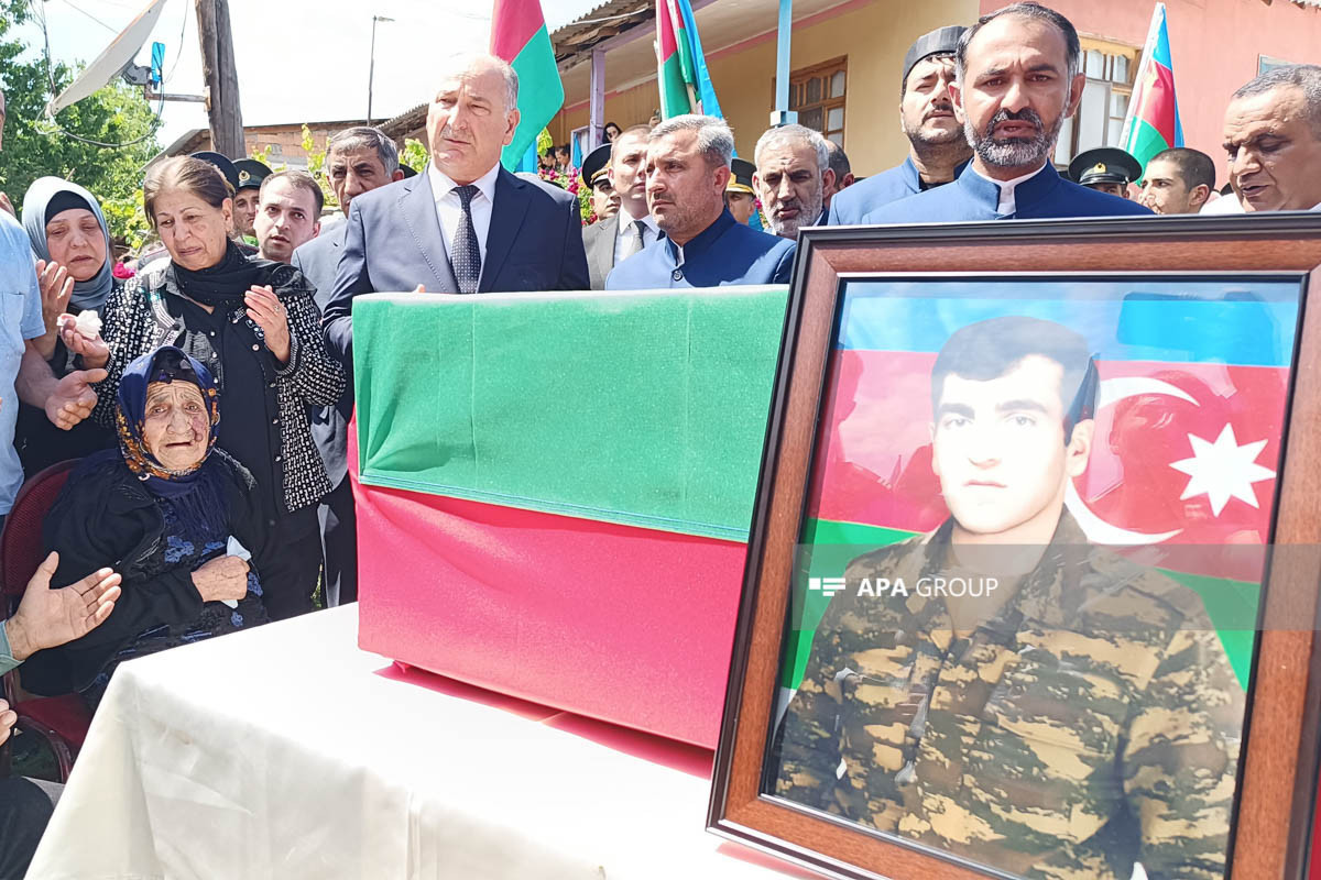 Похороны шехида Шохрата Нуриева в Уджарском районе