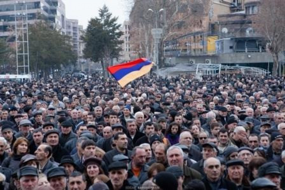 Число задержанных во время акций протеста в Ереване достигло 284