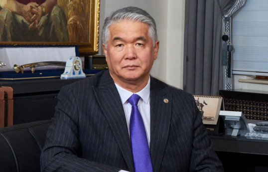 Султан Раев
