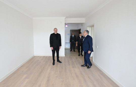 Президент и первая леди Азербайджана ознакомились с условиями, созданными после ремонта и реконструкции в 15 многоквартирных зданиях в Ходжалы-ОБНОВЛЕНО 