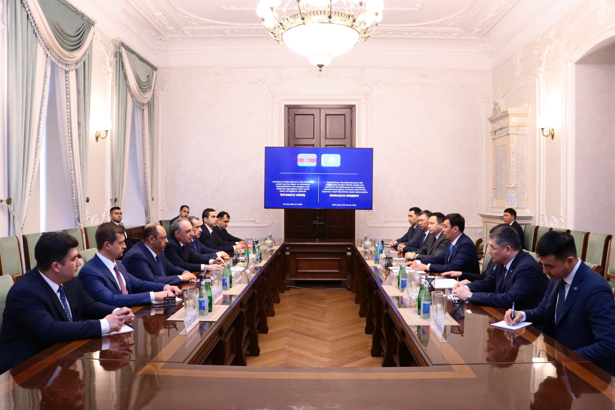 Встреча с делегацией Казахстана в Генпрокуратуре Азербайджана