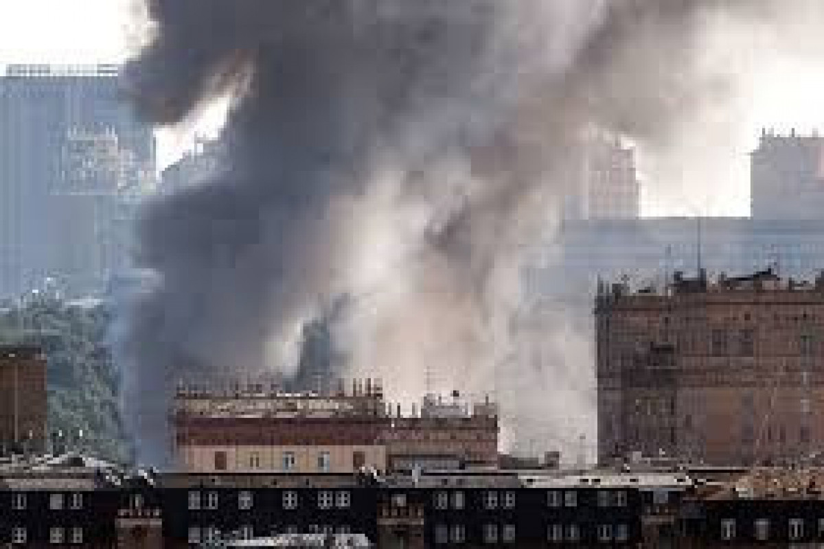 В центре Москвы горит реконструируемое здание