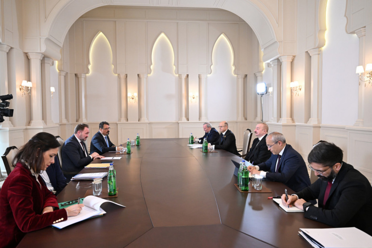 Президент Азербайджана принял комиссара ЕС-ОБНОВЛЕНО 
