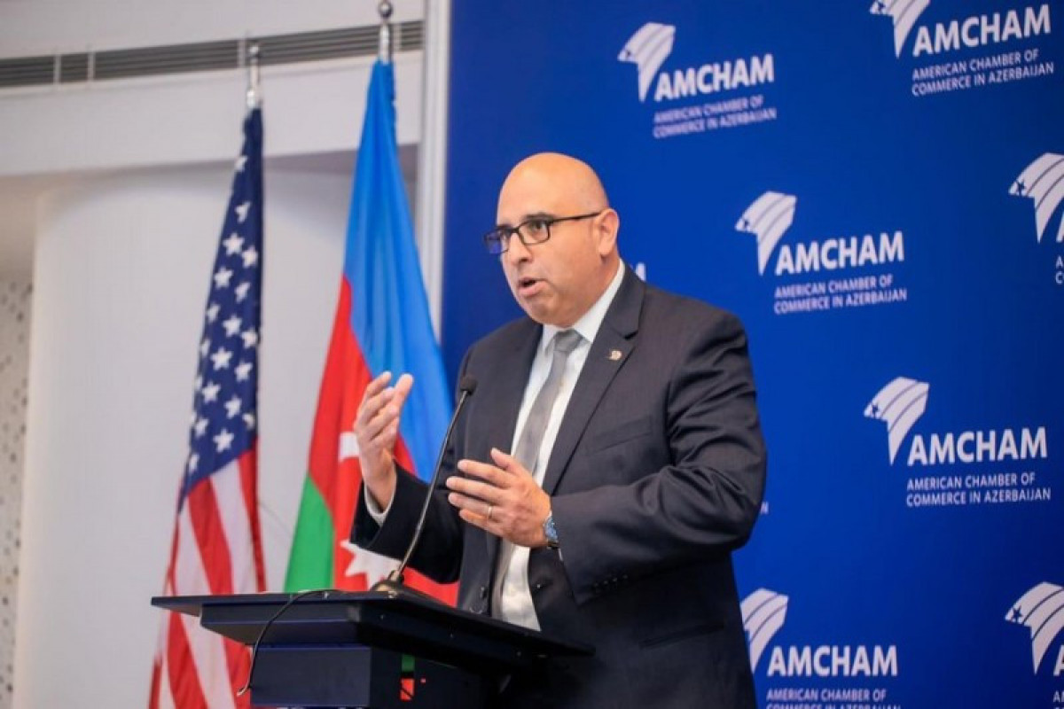 временный поверенный в делах США в Азербайджане Хюго Гевара