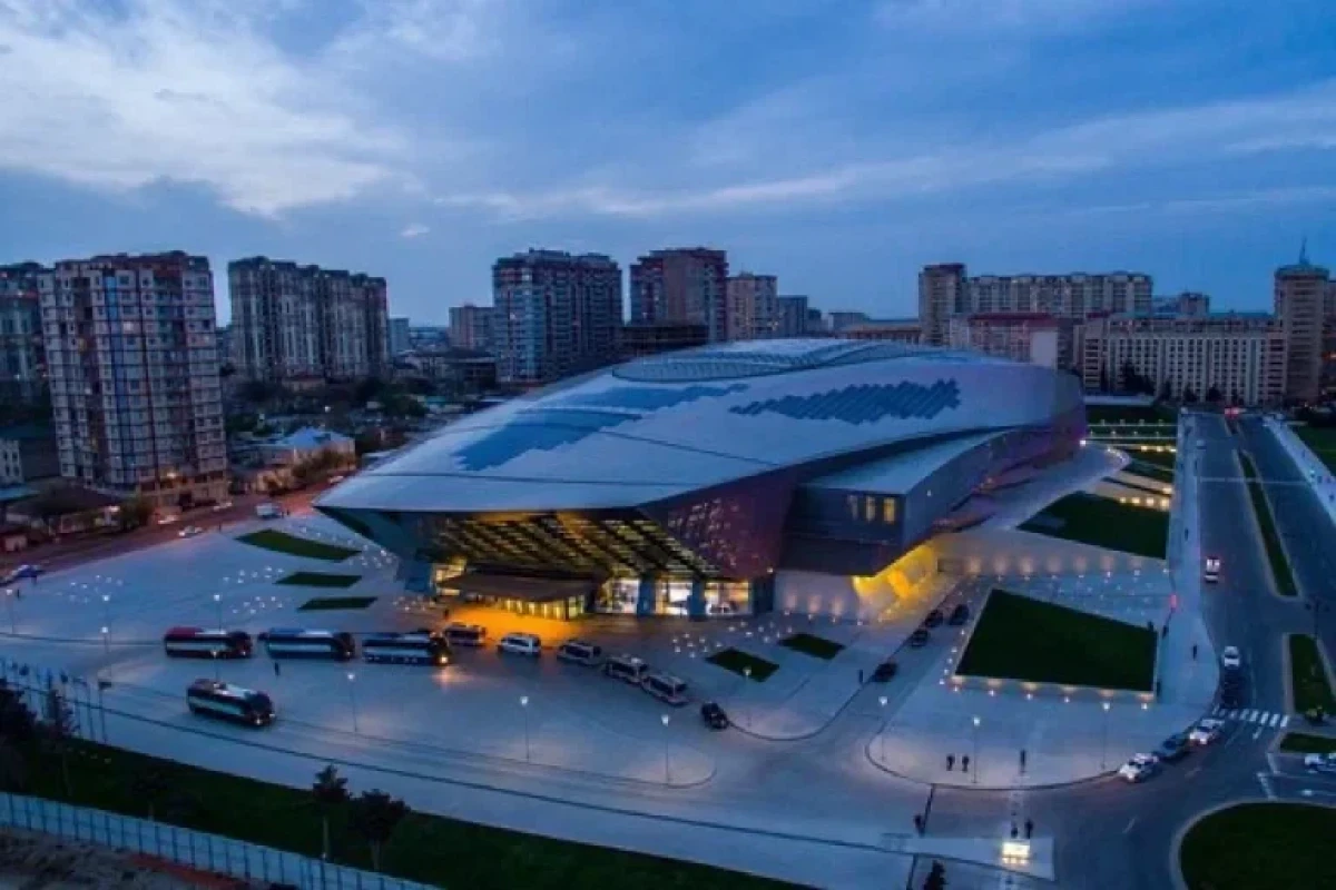 В Бакинском конгресс-центре возникла техническая проблема, мероприятия приостановлены