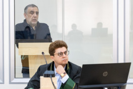 Потерпевший: Наши медпункт, санитарные машины и врачи подвергались артиллерийским обстрелам