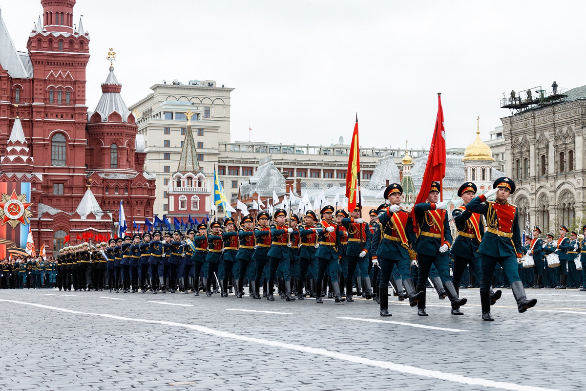 В Москве надеются, что в параде 9 мая примут участие все лидеры СНГ