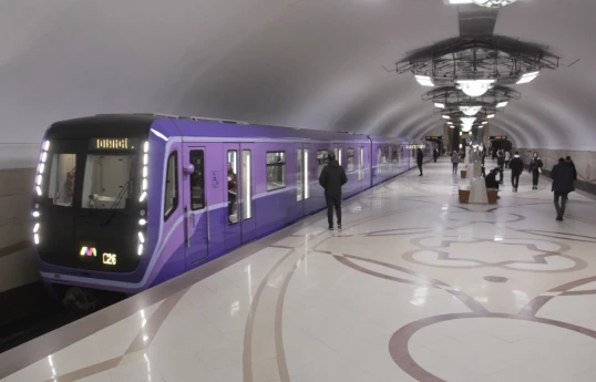 В Баку в связи со строительством тоннеля в метро пассажиры будут вынуждены воспользоваться общественным транспортом