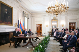 Дональд Трамп, Ильхам Алиев и Никол Пашинян провели трехстороннюю встречу-ВИДЕО -ОБНОВЛЕНО 