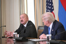 Дональд Трамп, Ильхам Алиев и Никол Пашинян провели трехстороннюю встречу-ВИДЕО -ОБНОВЛЕНО 