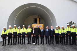 Президент и первая леди ознакомились с проводимыми работами на автодороге Тоганалы–Кяльбаджар–Истису-ОБНОВЛЕНО 