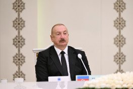 Состоялась встреча Президента Ильхама Алиева с Председателем Халк Маслахаты Туркменистана в расширенном составе-ОБНОВЛЕНО-1 