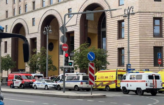 В ЦДМ в Москве произошел взрыв, есть погибший и раненые -ВИДЕО 