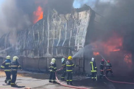 Пожар в ТЦ «Садарак» вновь усилился-ОБНОВЛЕНО-7-ВИДЕО 