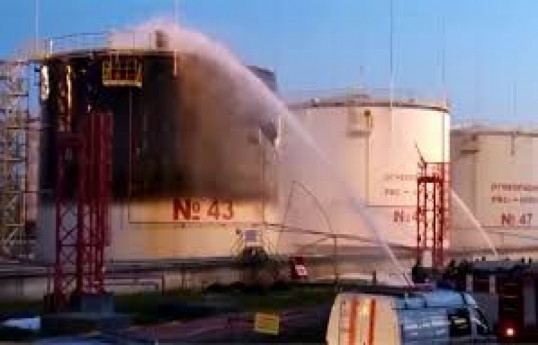 Дроны атаковали нефтеперерабатывающие заводы в России, возникли крупные пожары