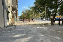 В Баку произошел взрыв в квартире пятиэтажного дома, 4 лицам оказана медпомощь-ОБНОВЛЕНО-1 -ФОТО 