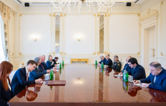 Президент Азербайджана принял госминистра Великобритании по обороне - ОБНОВЛЕНО 