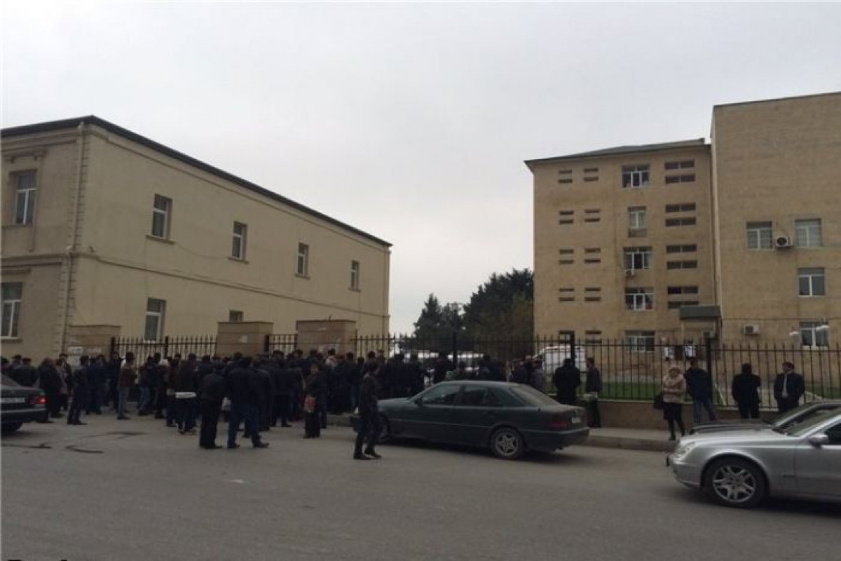 Во дворе Сабунчинского медцентра обнаружен мертвый шестимесячный плод - ОБНОВЛЕНО 