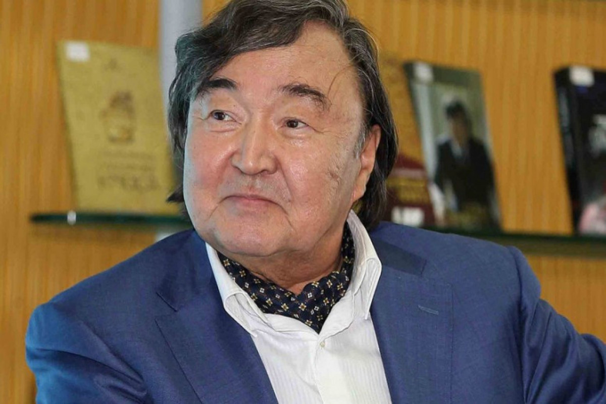 Олжас Сулейменов