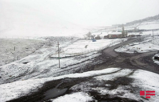 Спасен турист, оказавшийся в беспомощной ситуации на дороге в Хыналыг