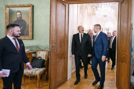 В Братиславе состоялась встреча президентов Азербайджана и Словакии в расширенном составе-ОБНОВЛЕНО 