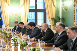 В Братиславе состоялась встреча президентов Азербайджана и Словакии в расширенном составе-ОБНОВЛЕНО 