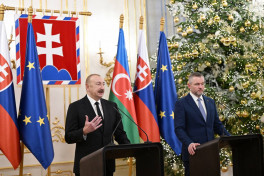 Президенты  Азербайджана и Словакии выступили с заявлениями для прессы-ОБНОВЛЕНО 