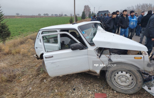 В Азербайджане столкнулись легковой автомобиль и микроавтобус, шесть пострадавших - ОБНОВЛЕНО 