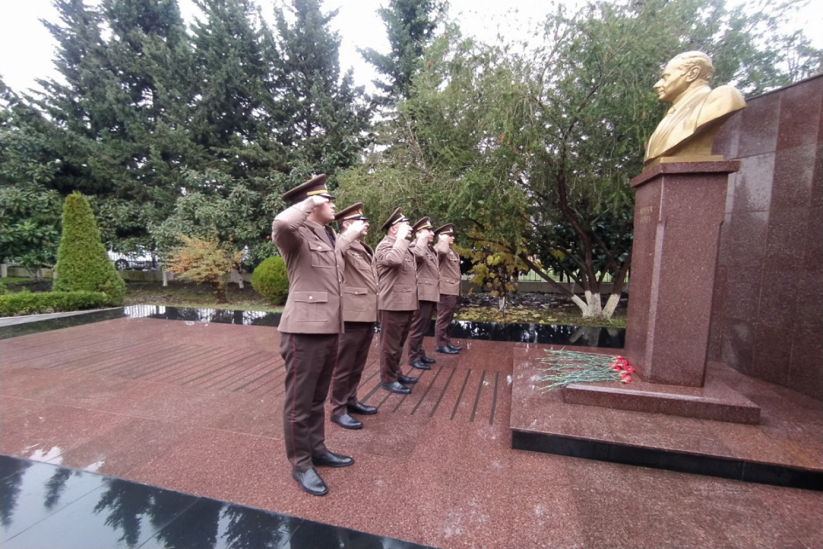 В структурах МЧС проведены мероприятия в связи с днём памяти Гейдара Алиева